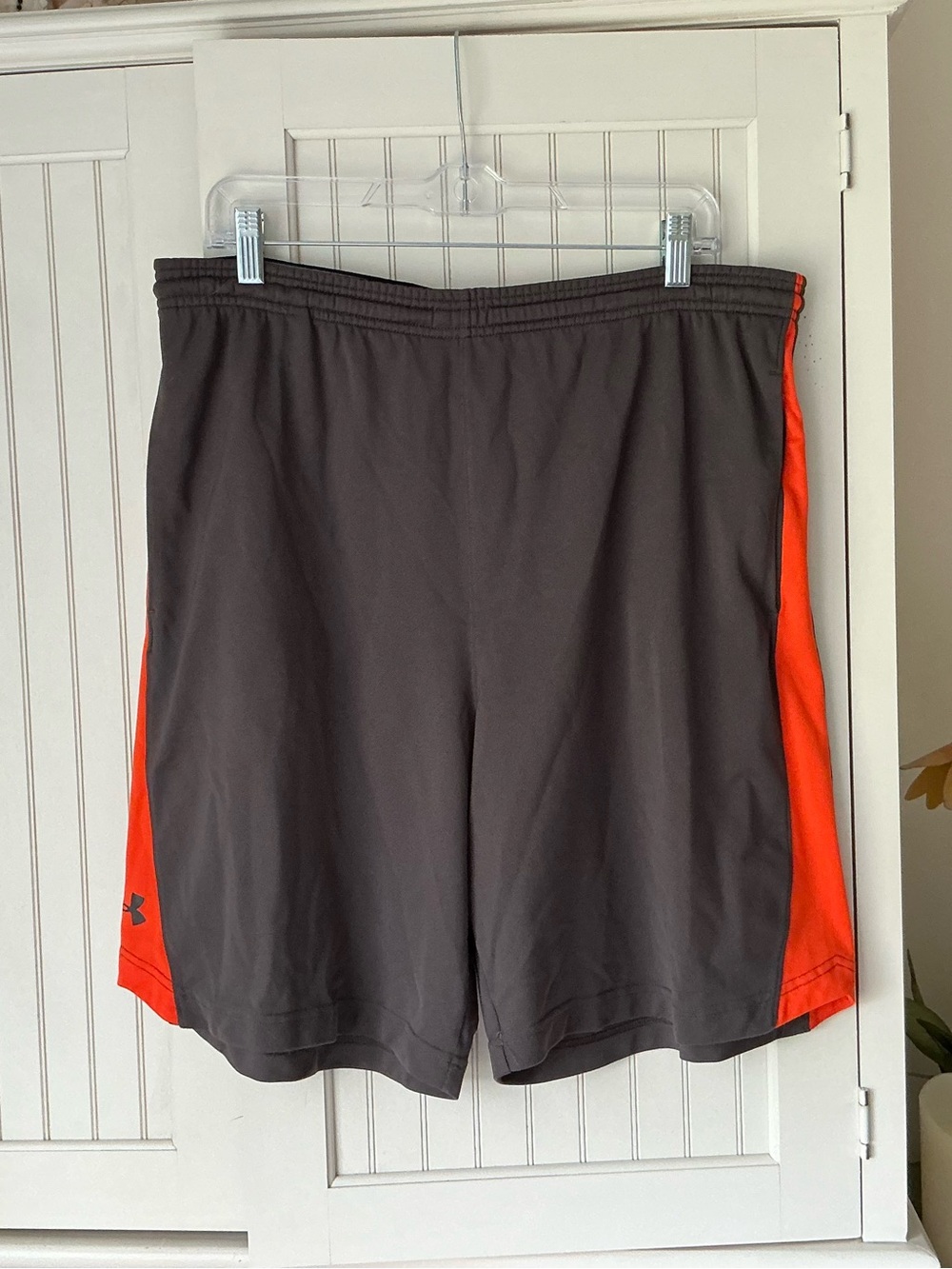 Men’s Grey & Orange Under Armour Athletic Shorts - Size L